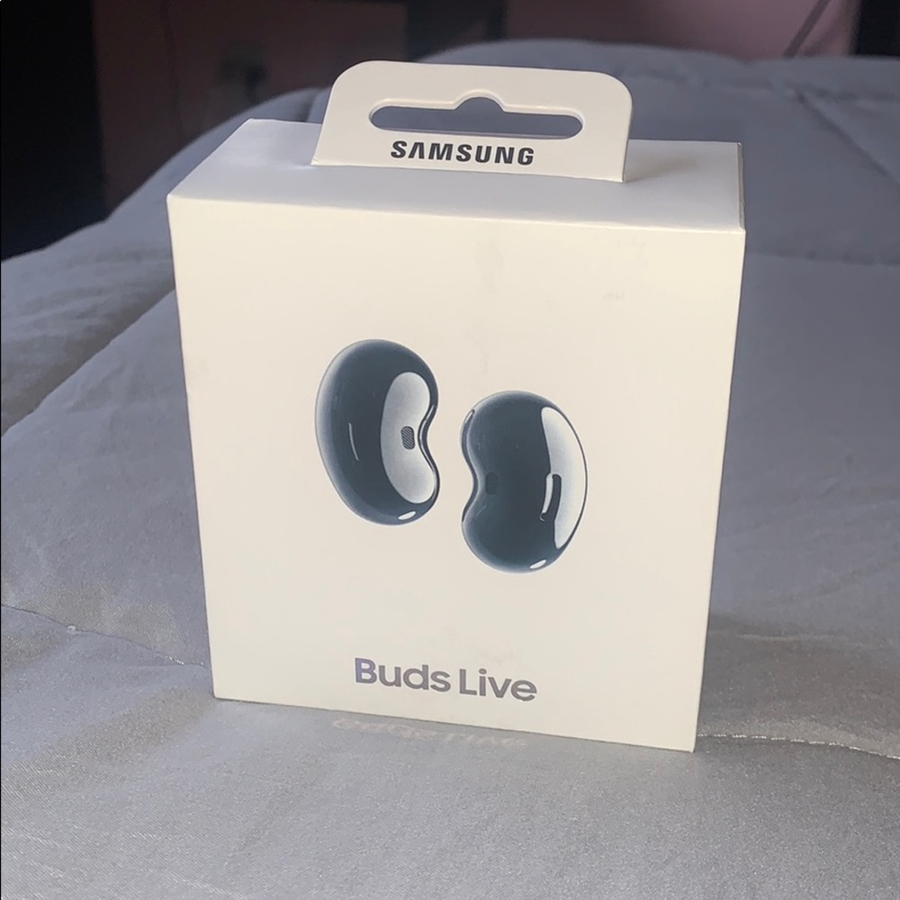 BudsLive Samsung earbuds